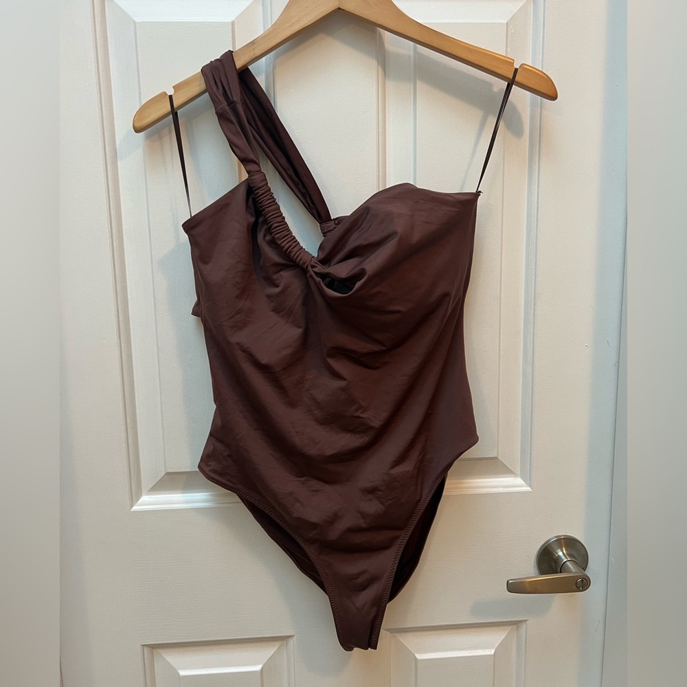 One-Shoulder Brown Twist Front Bodysuit